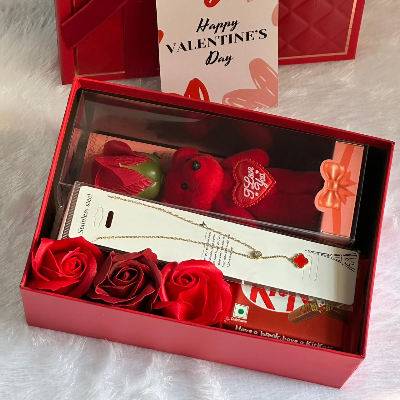 Timeless Hamper for Her | Anti-Tarnish Chain, KitKat & Flowers